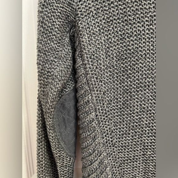 Francesca’s | Alya Knit Sweater - Picture 7 of 9